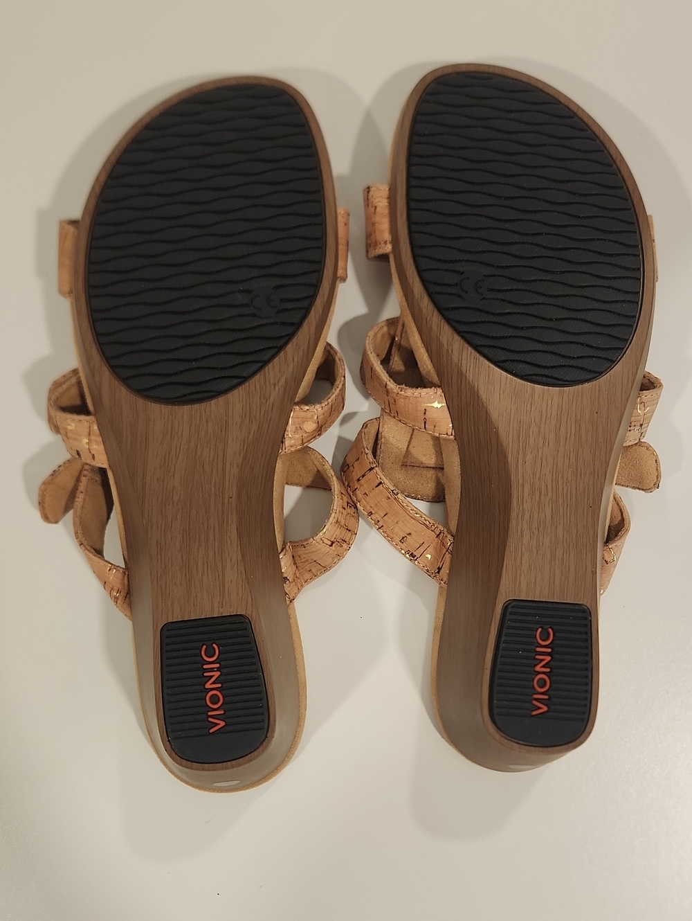 Vionic Radia Wedge Slip-On Sandal In Gold-Speckled Cork Size 10 - Picture 6 of 8
